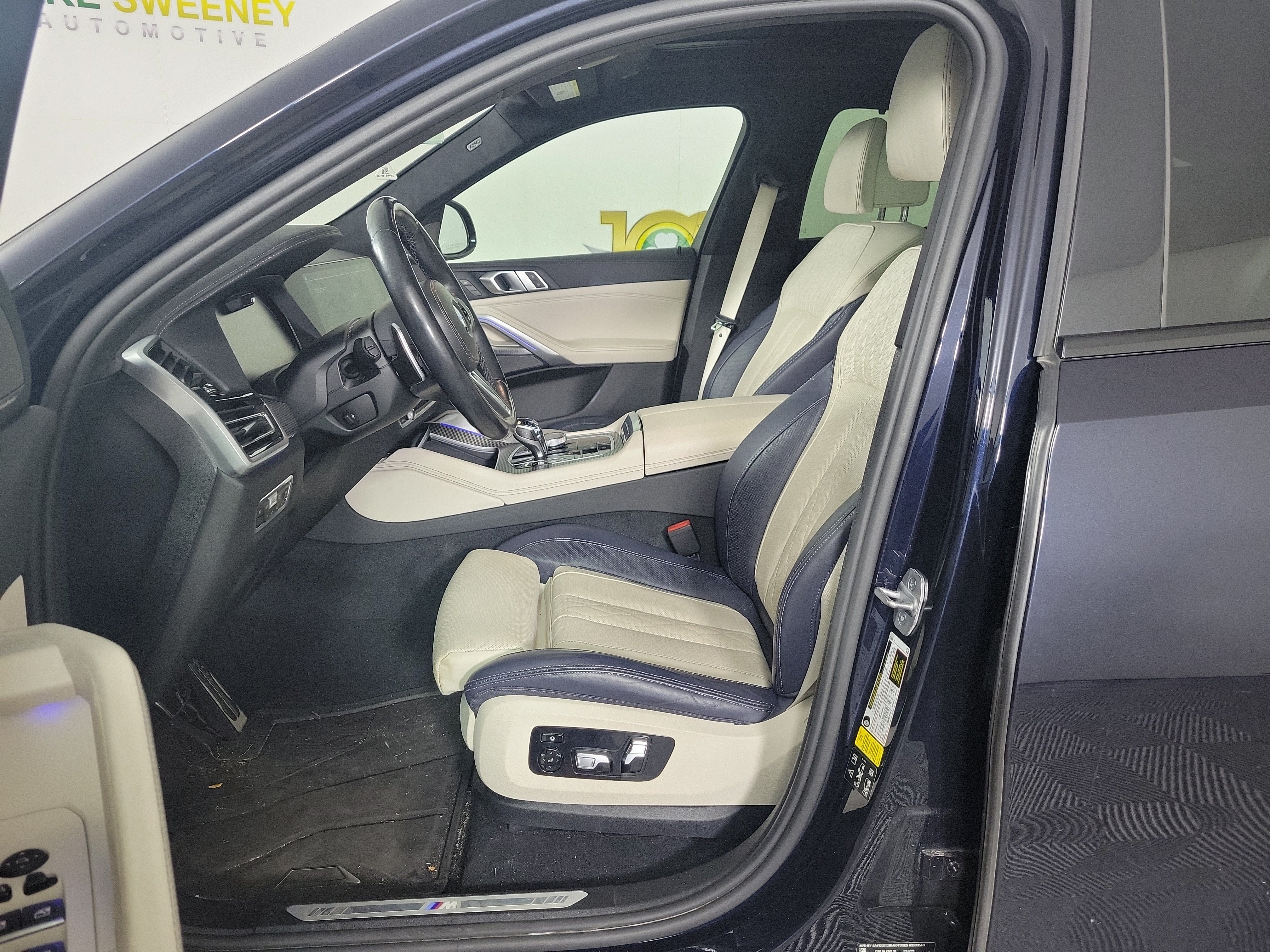 Used 2021 BMW X6 xDrive40i w/ Executive Package AWD/4WD image 5