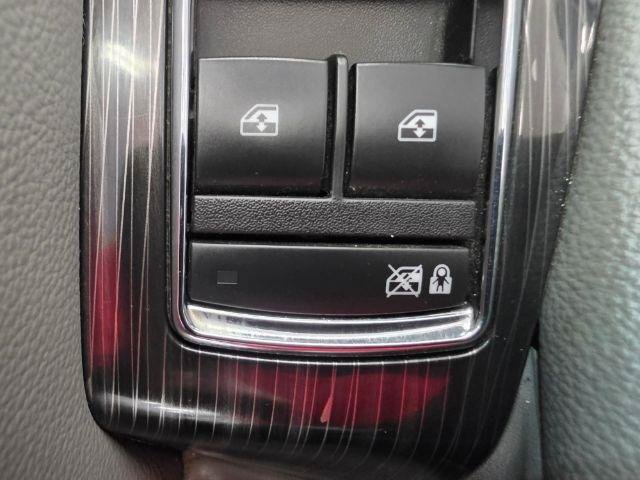 Used 2018 Chevrolet Impala LS FWD image 30