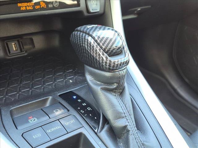 Used 2022 Toyota RAV4 XLE w/ Convenience Package FWD image 8