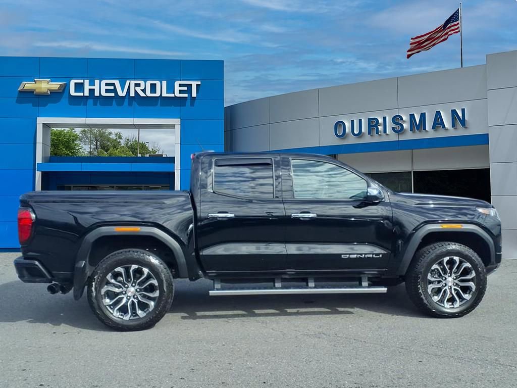 Certified 2024 GMC Canyon Denali image 2