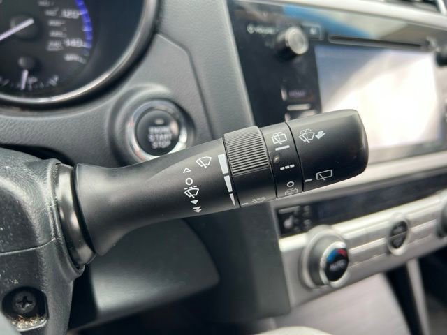 Used 2016 Subaru Outback 2.5i Limited AWD/4WD image 26
