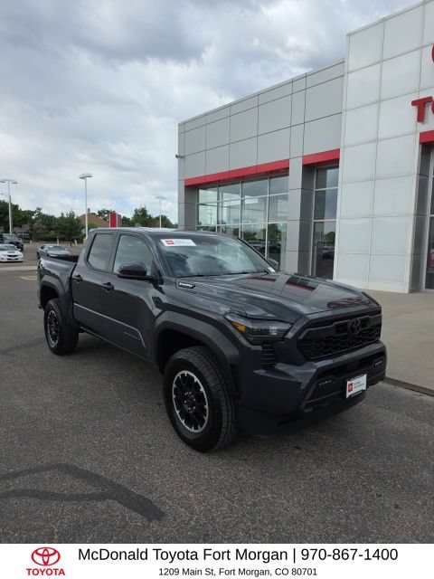 Used 2025 Toyota Tacoma TRD Off-Road AWD/4WD image 7
