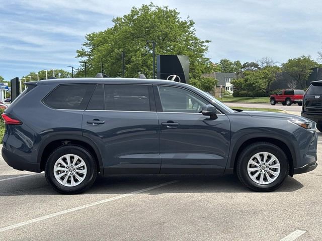 Used 2024 Toyota Grand Highlander AWD image 4