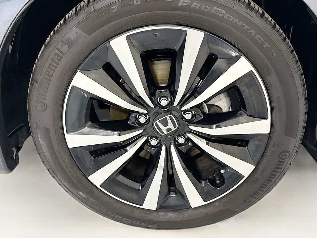 Certified 2024 Honda Civic EX-L image 32