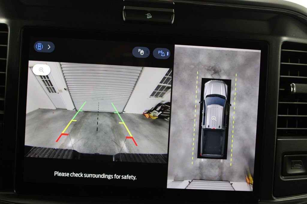 New 2026 Ford F250 Lariat w/ Black Appearance Package image 50