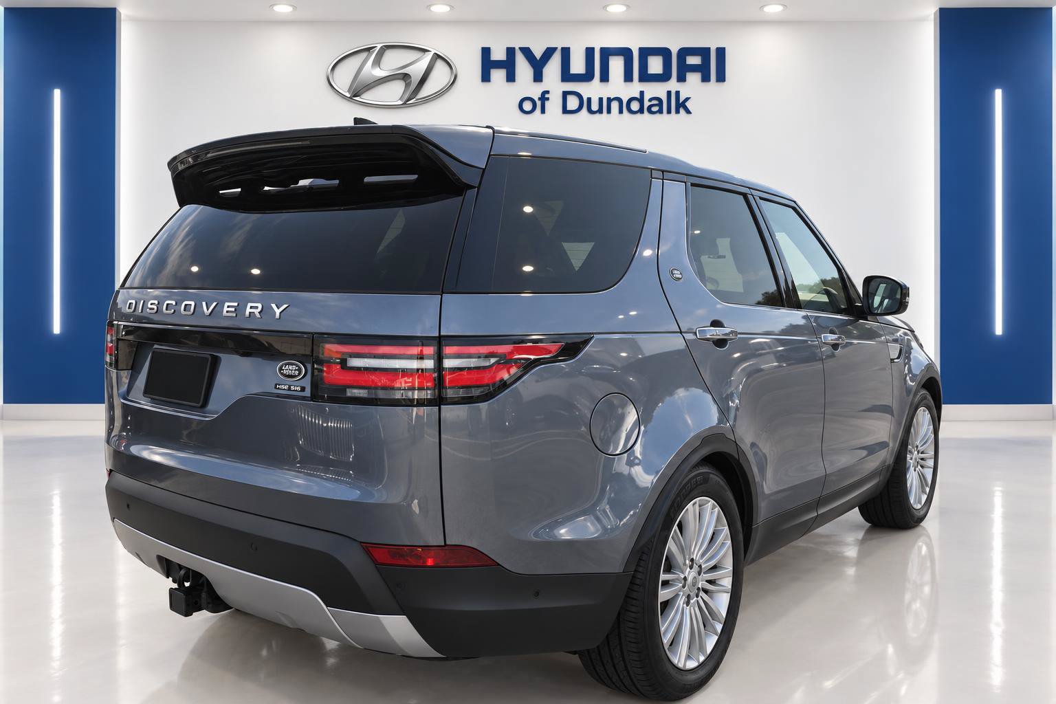 Used 2020 Land Rover Discovery HSE Luxury AWD/4WD image 4