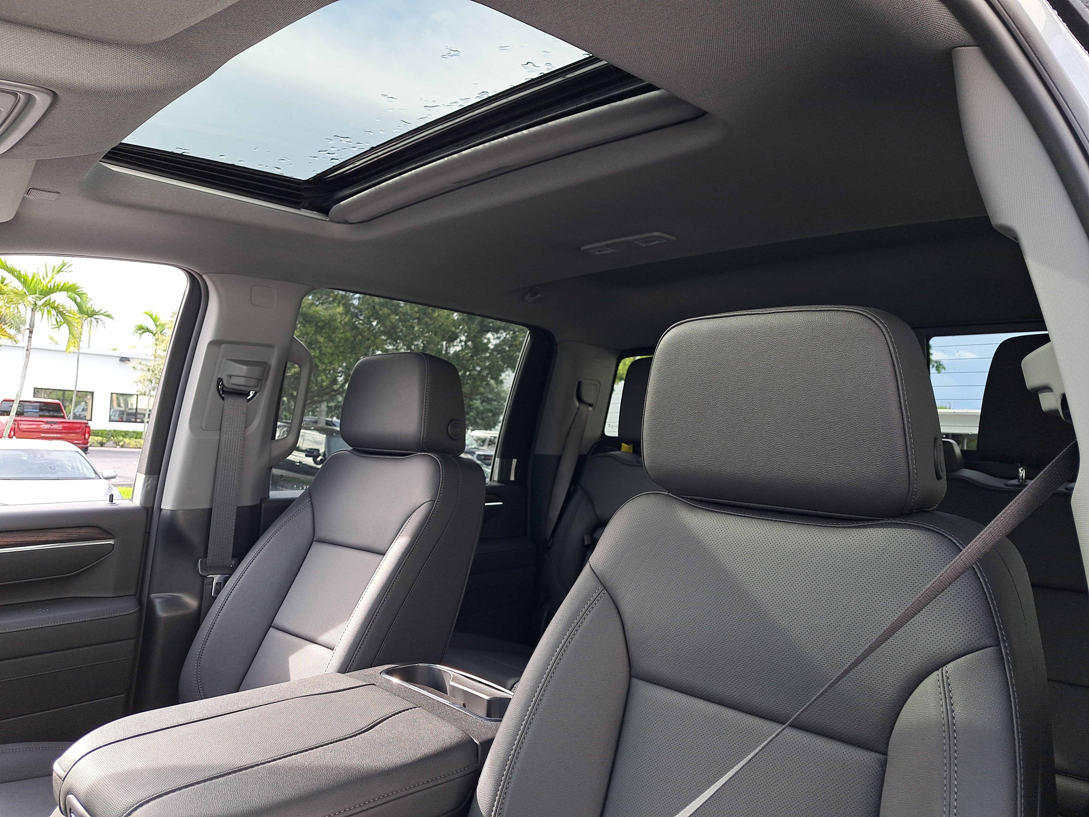 New 2025 GMC Sierra 2500 SLT w/ SLT Premium Package image 22