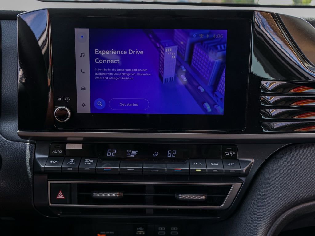 Used 2025 Toyota Camry LE image 28