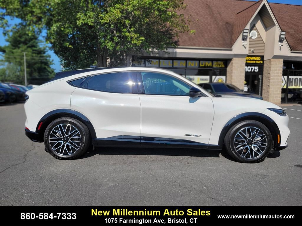 Used 2024 Ford Mustang Mach-E Premium image 6