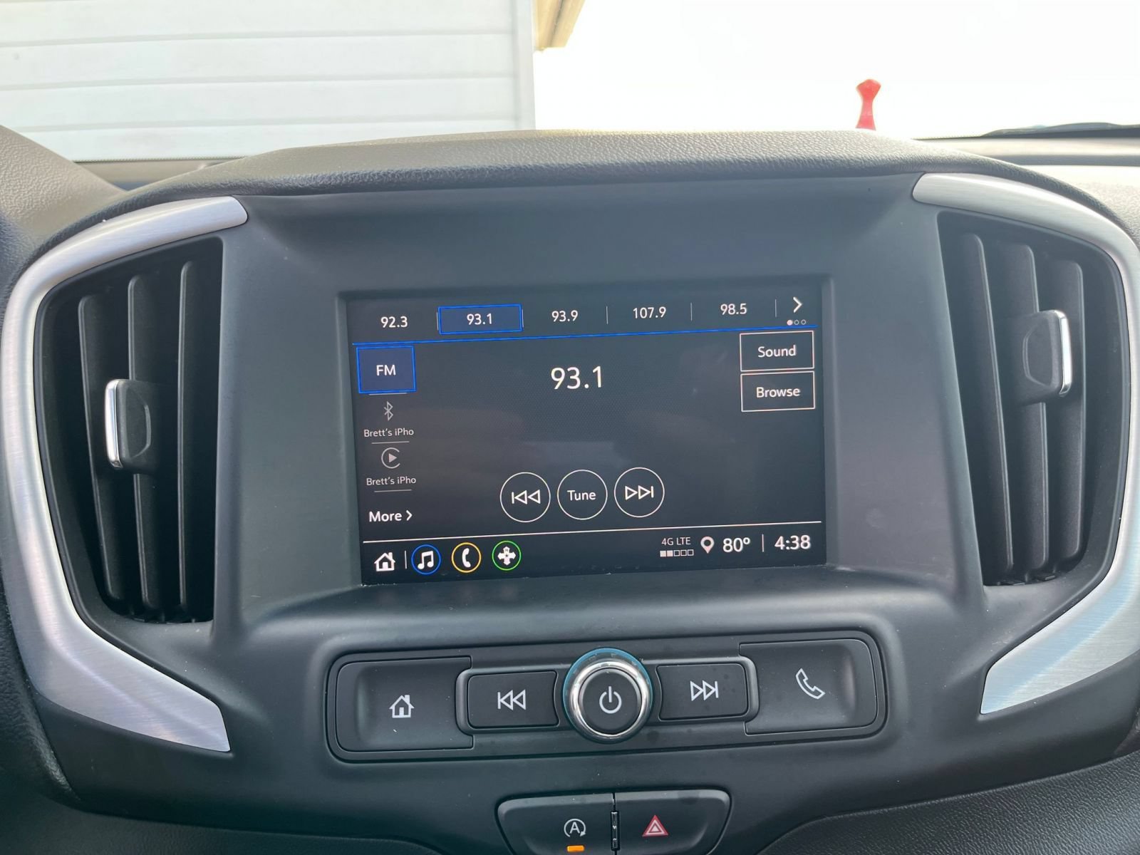 Used 2024 GMC Terrain SLE FWD image 16