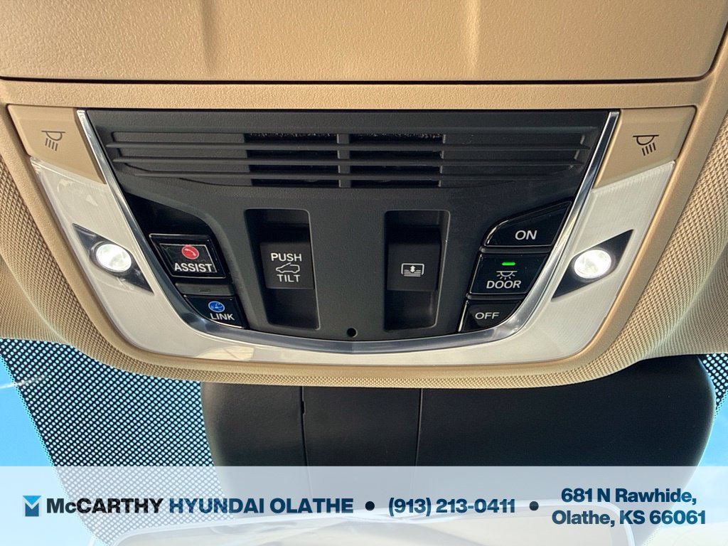 Used 2021 Acura RDX w/ Technology Package AWD/4WD image 12