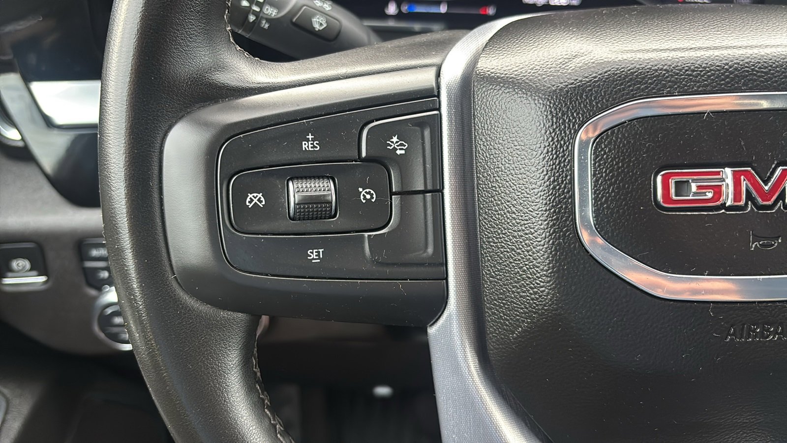 Used 2024 GMC Sierra 3500 SLE w/ SLE Convenience Package image 15