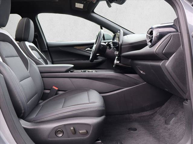 Used 2024 Chevrolet Blazer EV LT AWD/4WD image 26