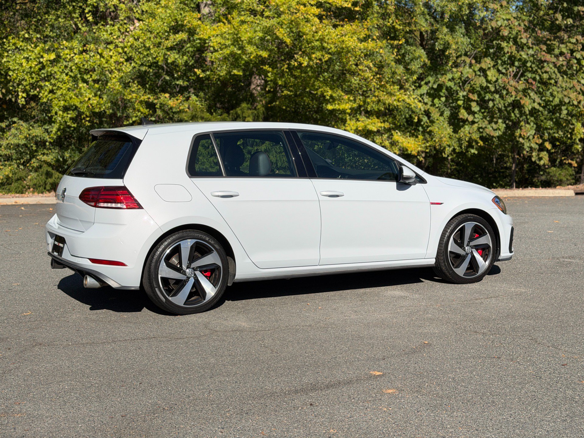 Used 2020 Volkswagen Golf 4-Door FWD image 13