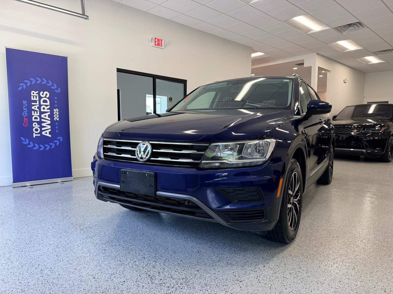 Used 2021 Volkswagen Tiguan S FWD image 3