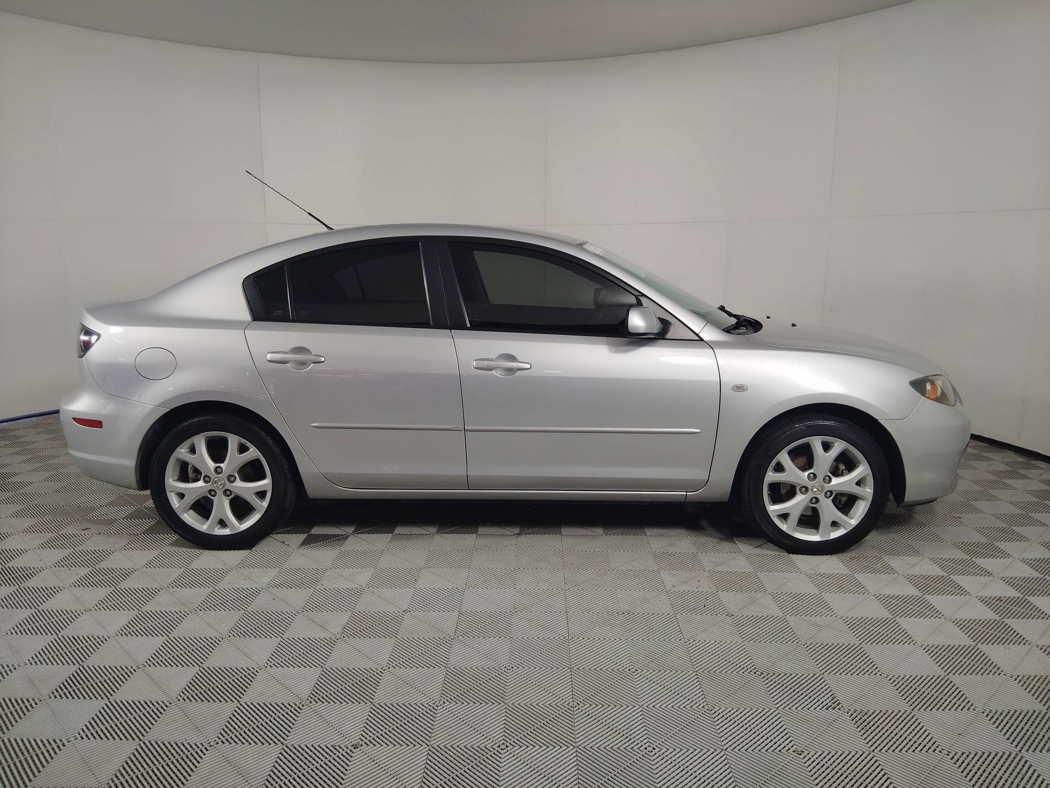 Used 2009 MAZDA MAZDA3 i Touring Value image 8