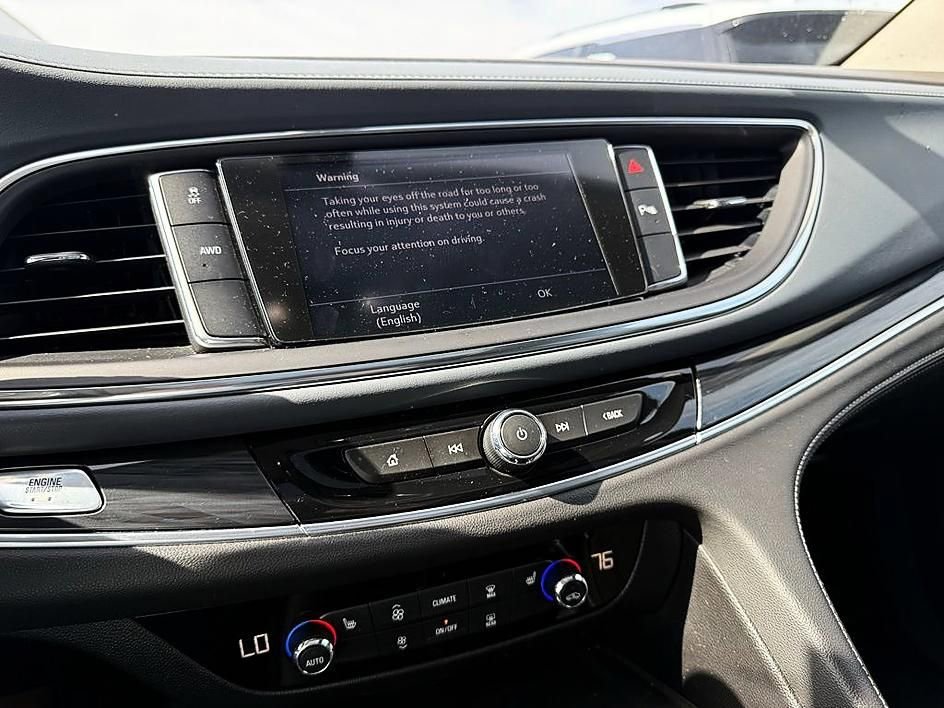 Used 2020 Buick Enclave Essence w/ Sound and Sites Package image 17