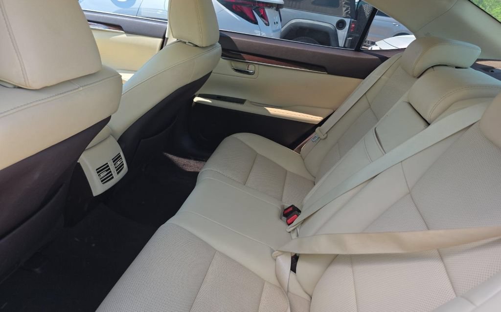 Used 2018 Lexus ES 350 w/ Premier Package FWD image 10