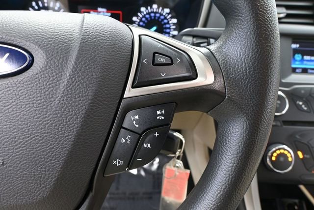 Used 2016 Ford Fusion SE FWD image 28