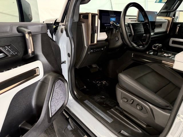 Used 2024 GMC Hummer EV 3X image 30