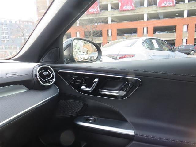 Used 2025 Mercedes-Benz C 300 4MATIC Sedan image 16