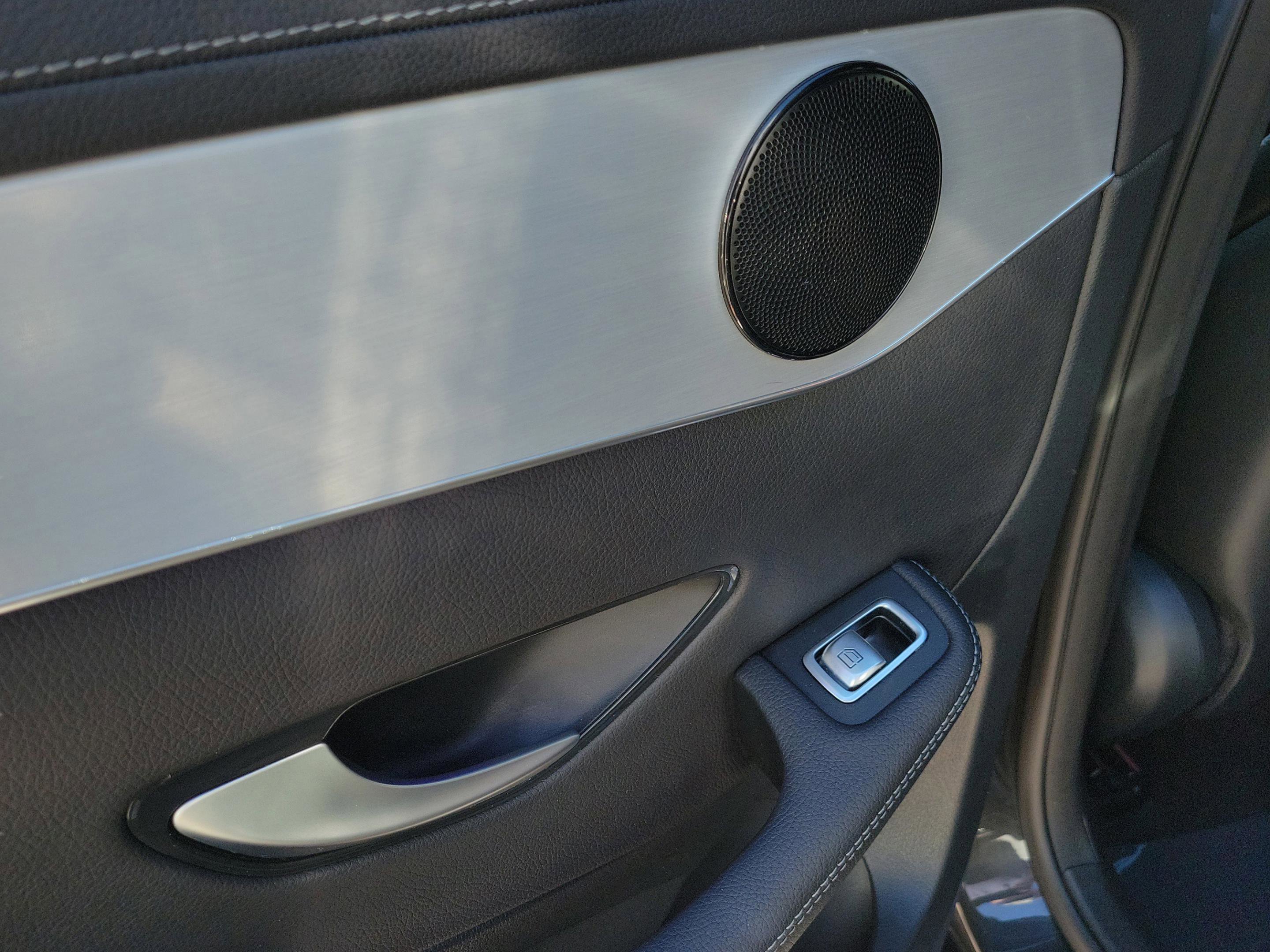 Used 2022 Mercedes-Benz GLC 300 image 7