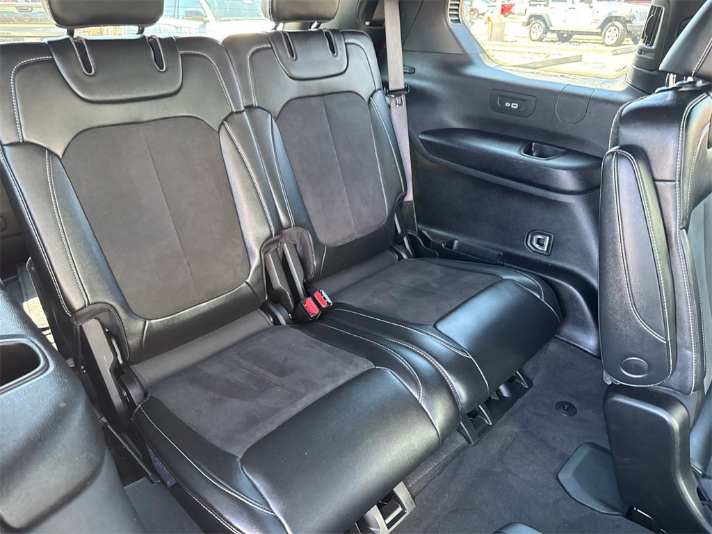 Used 2021 Jeep Grand Cherokee L Laredo image 16