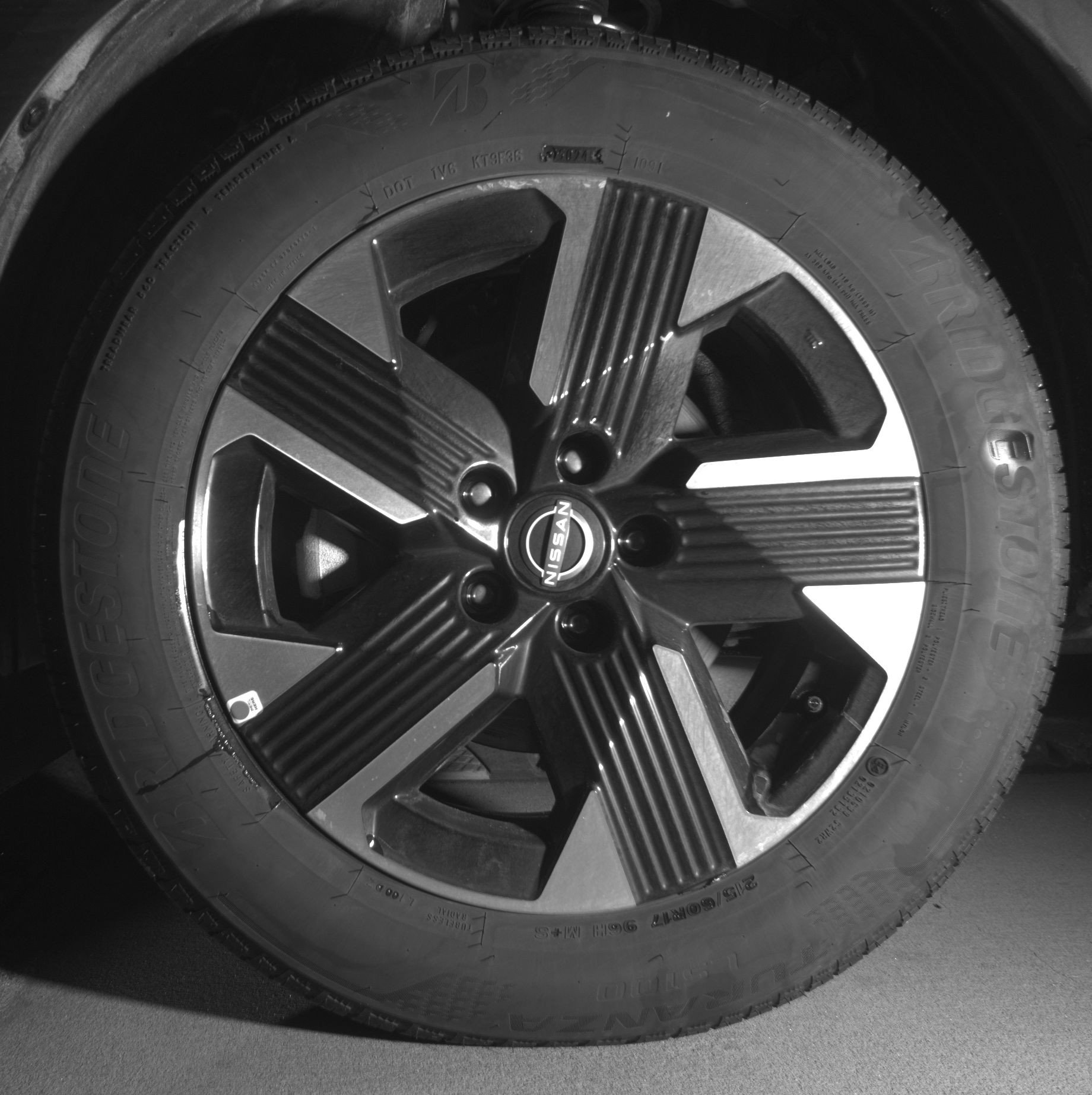 Used 2025 Nissan Kicks SV image 12