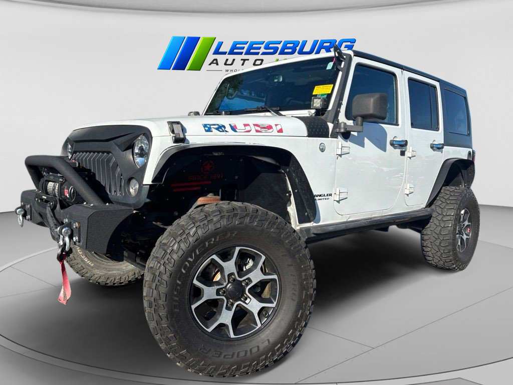 Used 2015 Jeep Wrangler Unlimited Rubicon w/ Connectivity Group AWD/4WD image 2