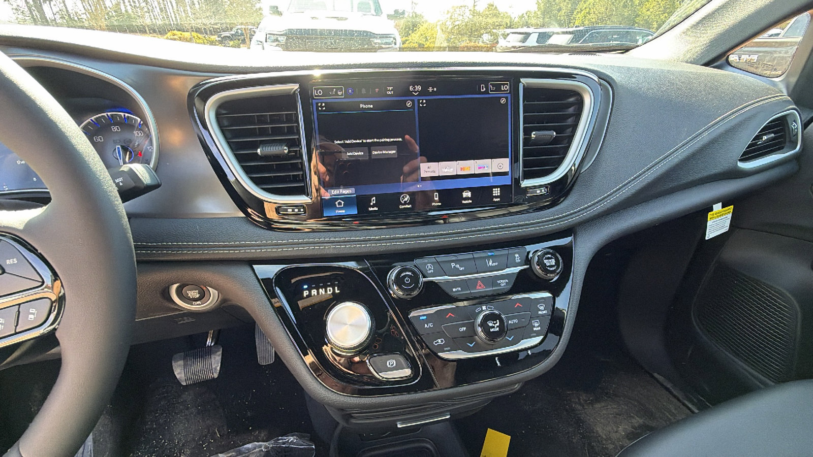 New 2026 Chrysler Pacifica Select image 26