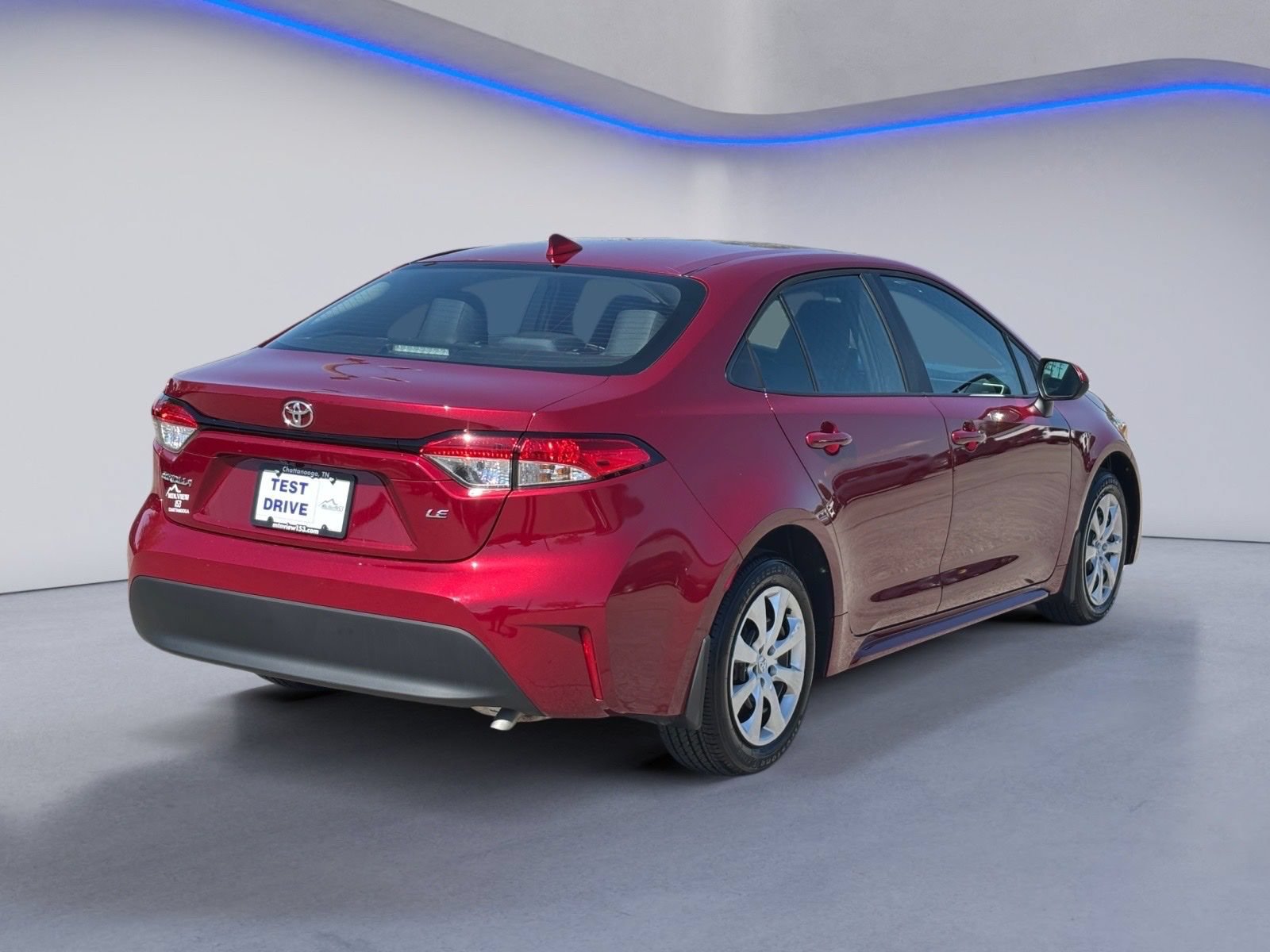 Used 2025 Toyota Corolla LE FWD image 3