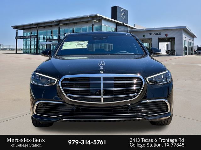 Certified 2025 Mercedes-Benz S 580 4MATIC Sedan image 3