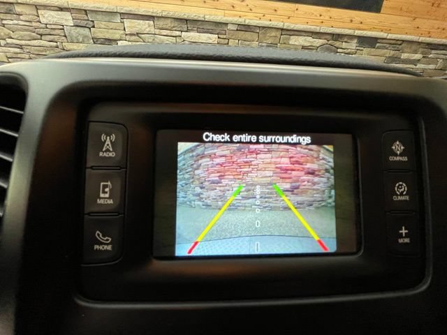 Used 2017 Jeep Cherokee Latitude w/ Cold Weather Group AWD/4WD image 23