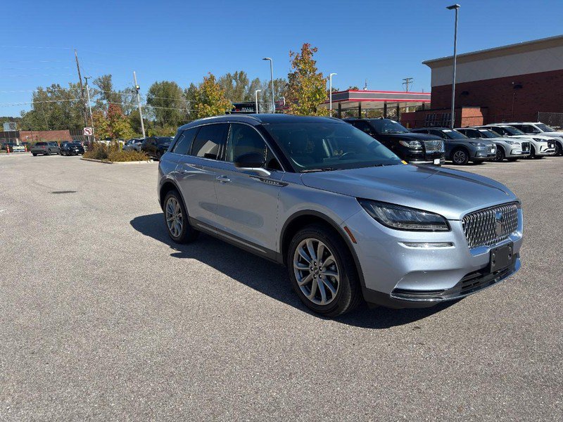 Used 2022 Lincoln Corsair FWD w/ Premium Package image 3