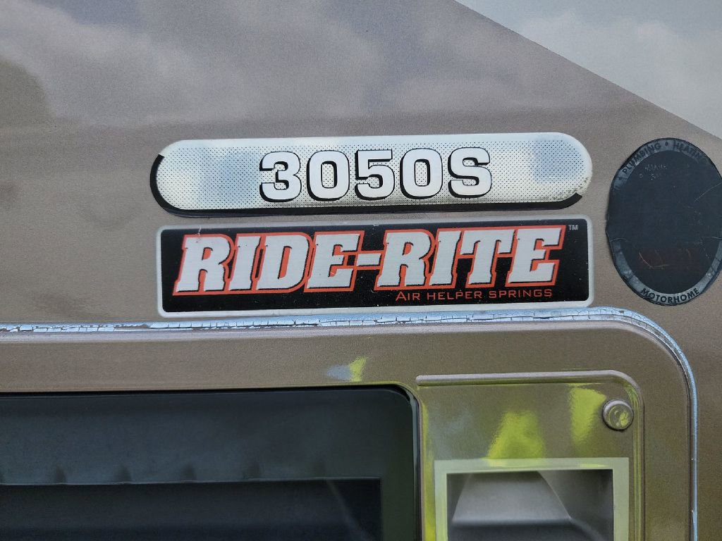 Used 2019 Ford E-450 and Econoline 450 Super Duty w/ Motorhome Prep Package RWD image 8