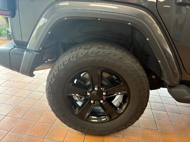 Used 2021 Jeep Wrangler Unlimited Sahara image 35