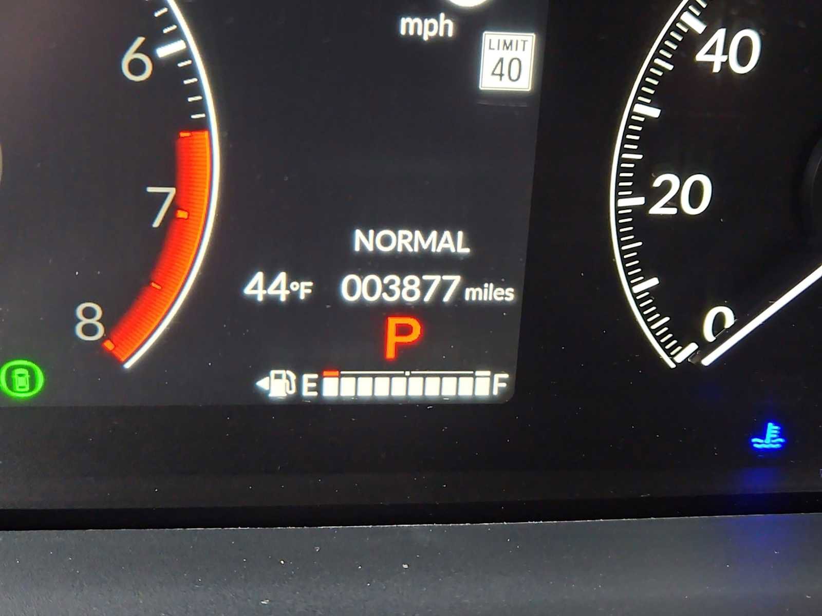 Certified 2025 Honda Pilot Touring image 6