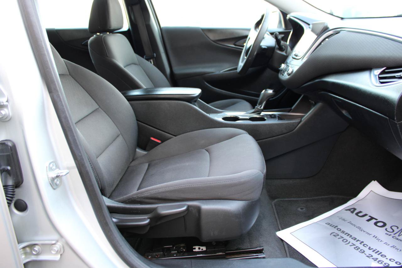 Used 2020 Chevrolet Malibu LT FWD image 45