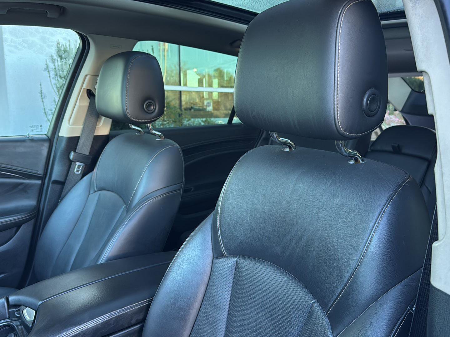 Used 2017 Buick Envision Premium w/ Driver Confidence Package image 25