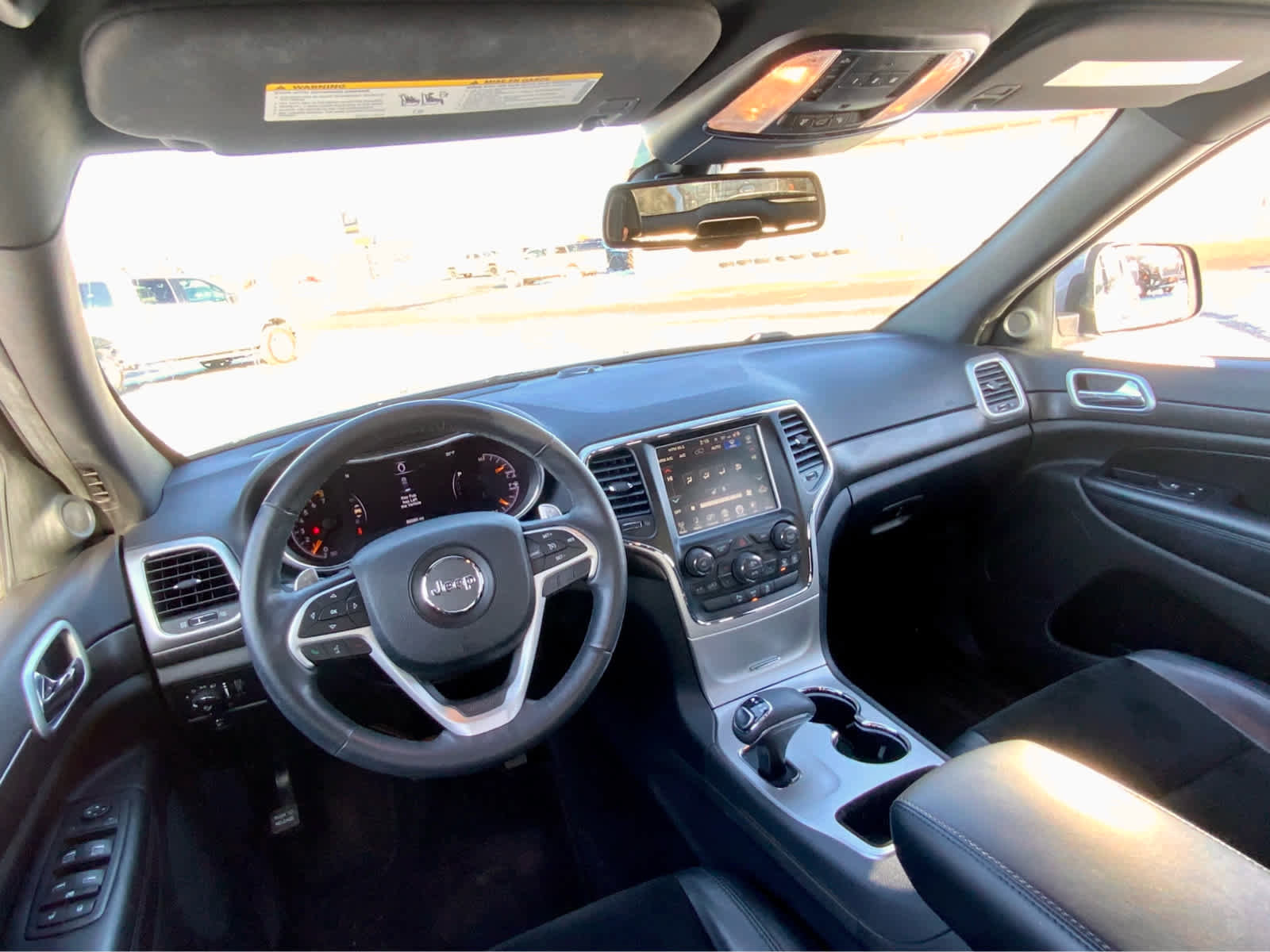 Used 2015 Jeep Grand Cherokee Altitude image 33