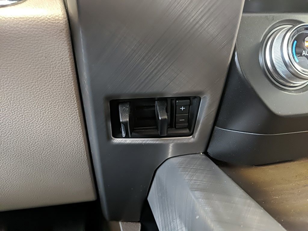 Used 2019 Ford F150 Limited image 24