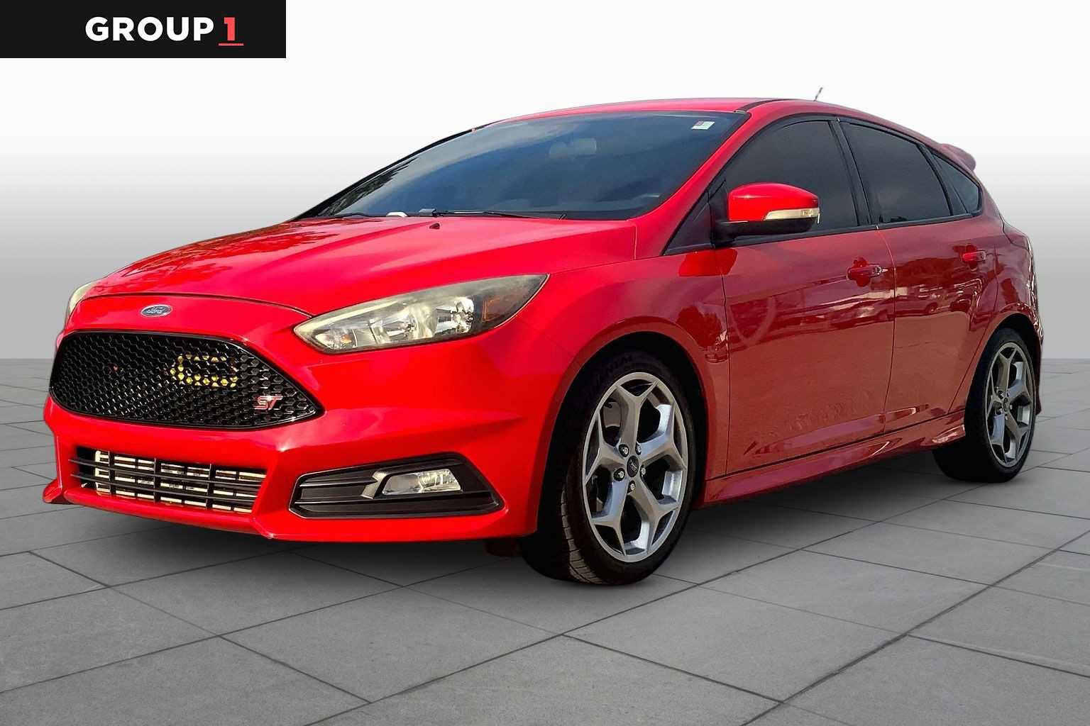 Used 2015 Ford Focus ST FWD image 1