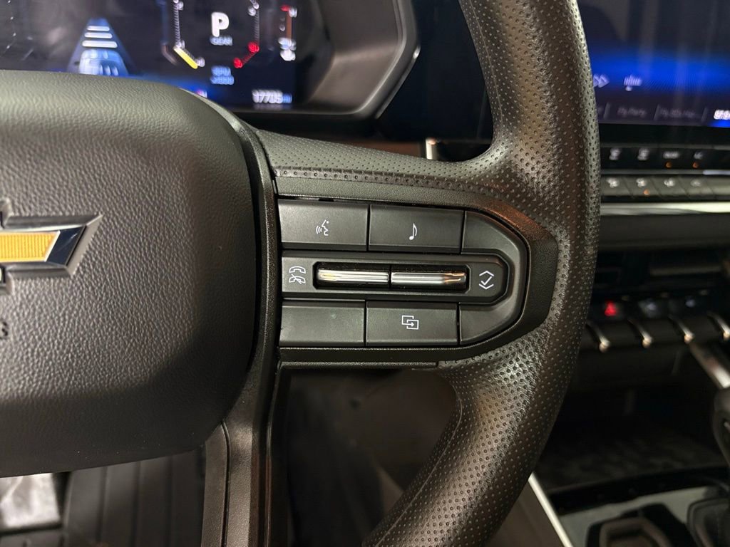 Used 2024 Chevrolet Colorado W/T w/ Safety Package image 25