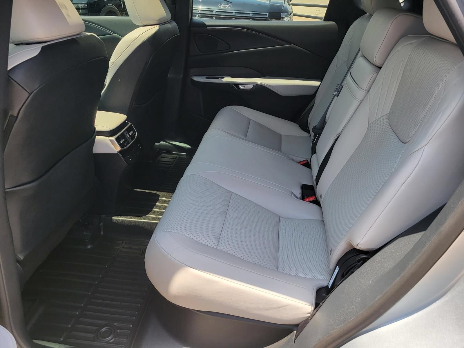 Used 2024 Lexus RX 350 Premium w/ Convenience Package FWD image 13