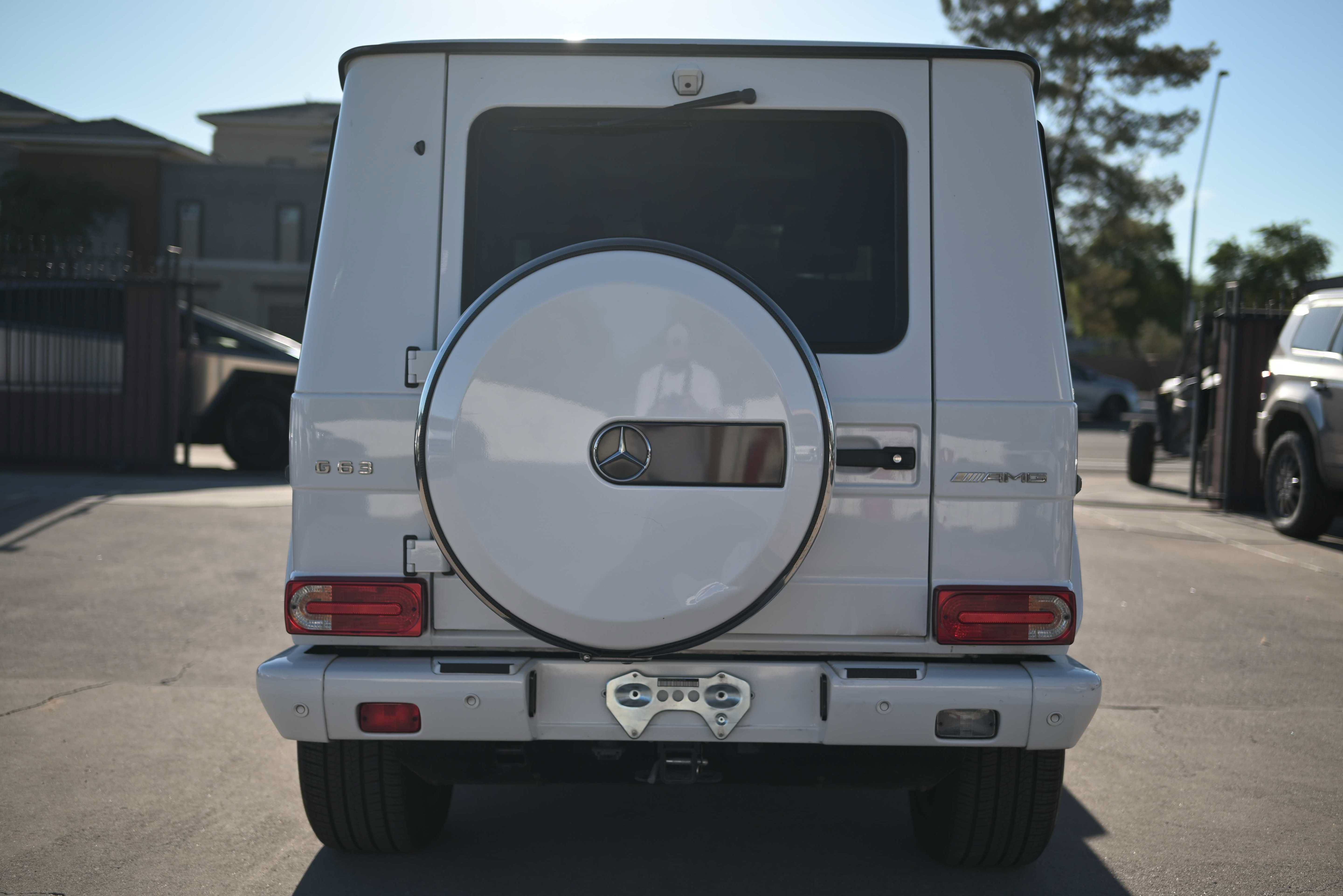 Used 2014 Mercedes-Benz G 63 AMG 4MATIC w/ PA6 Package image 9