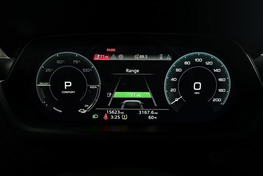 Used 2024 Audi RS e-tron GT image 53