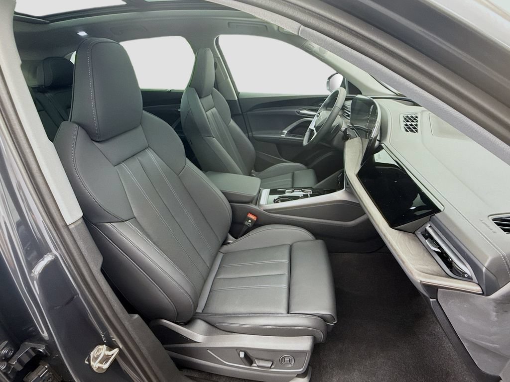 Used 2025 Audi Q5 Premium Plus AWD/4WD image 21