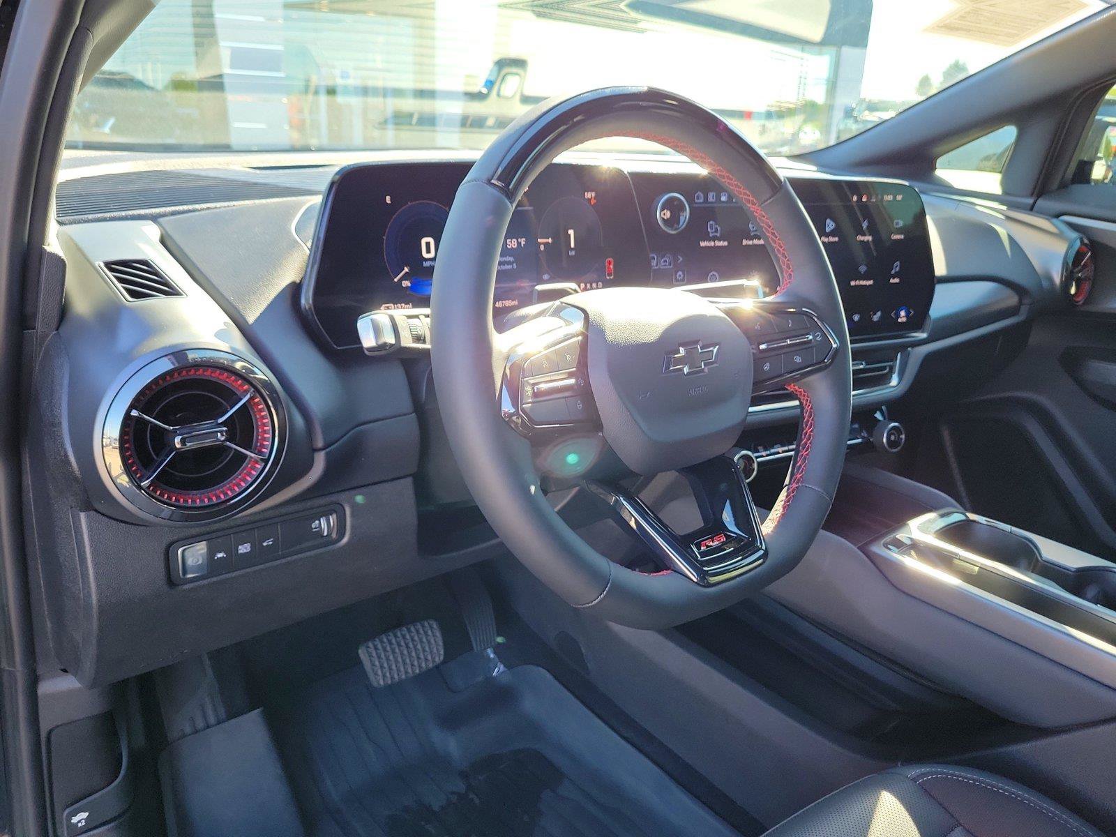 Used 2024 Chevrolet Equinox EV RS AWD/4WD image 19