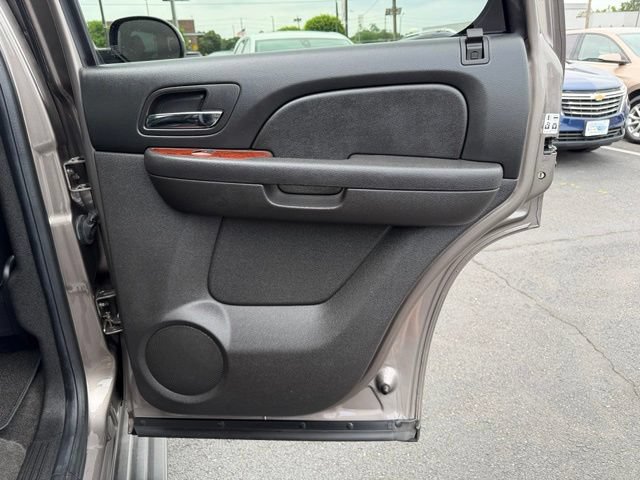 Used 2014 GMC Yukon SLT AWD/4WD image 11