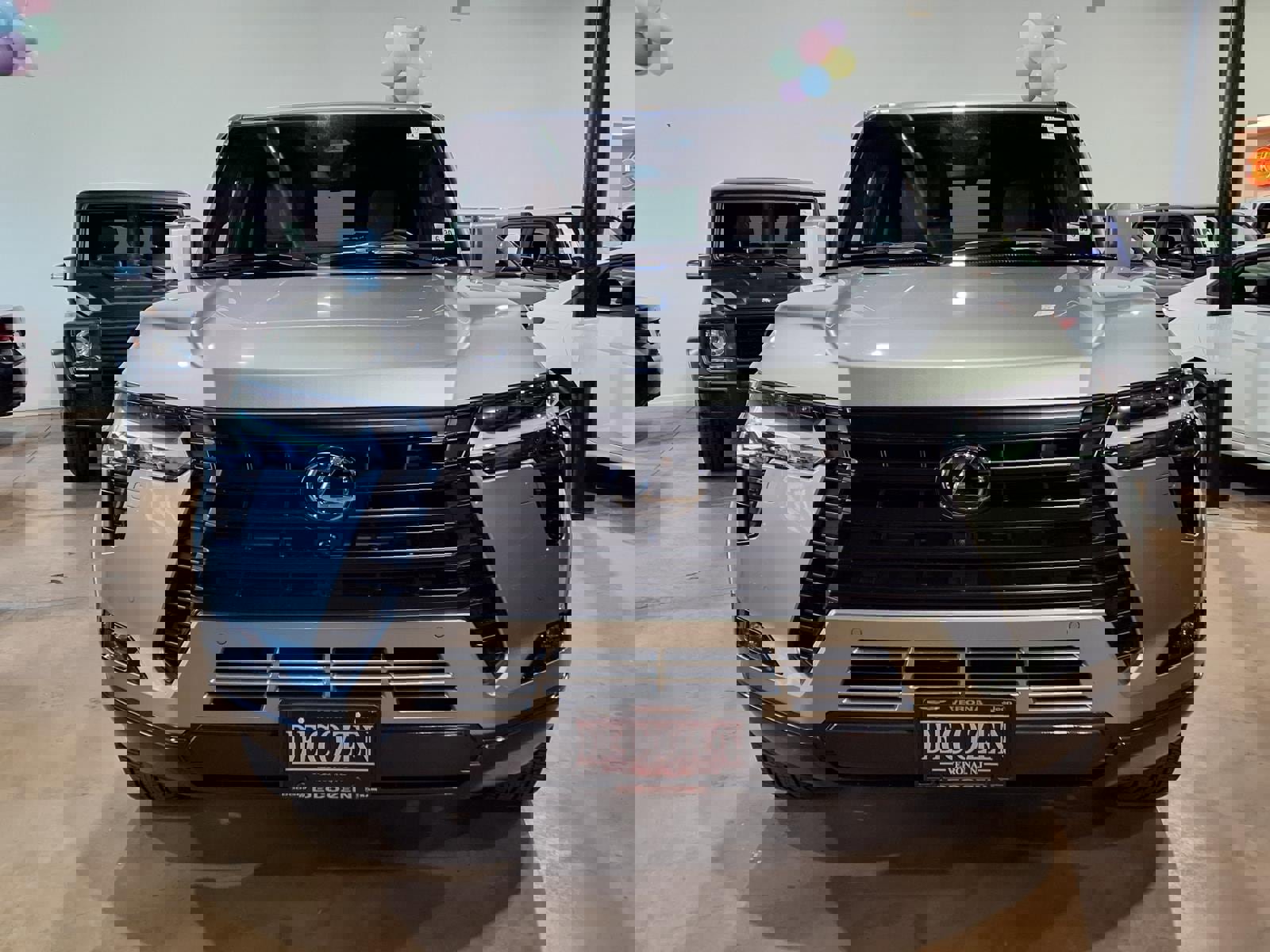 Used 2024 Lexus GX 550 w/ Cold Area Package image 2